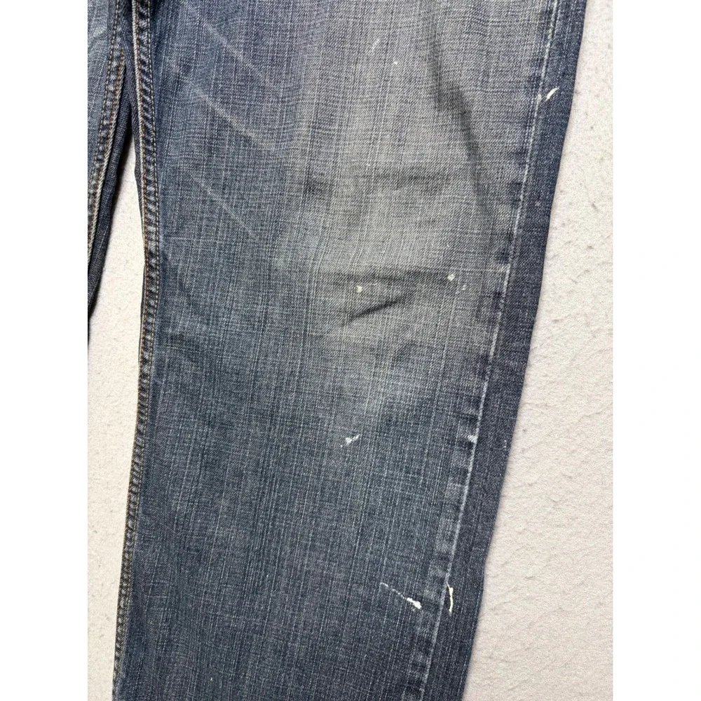 Levis levi 569